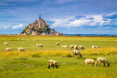 Tickets for the Abbey of Mont Saint-Michel with transport from Paris